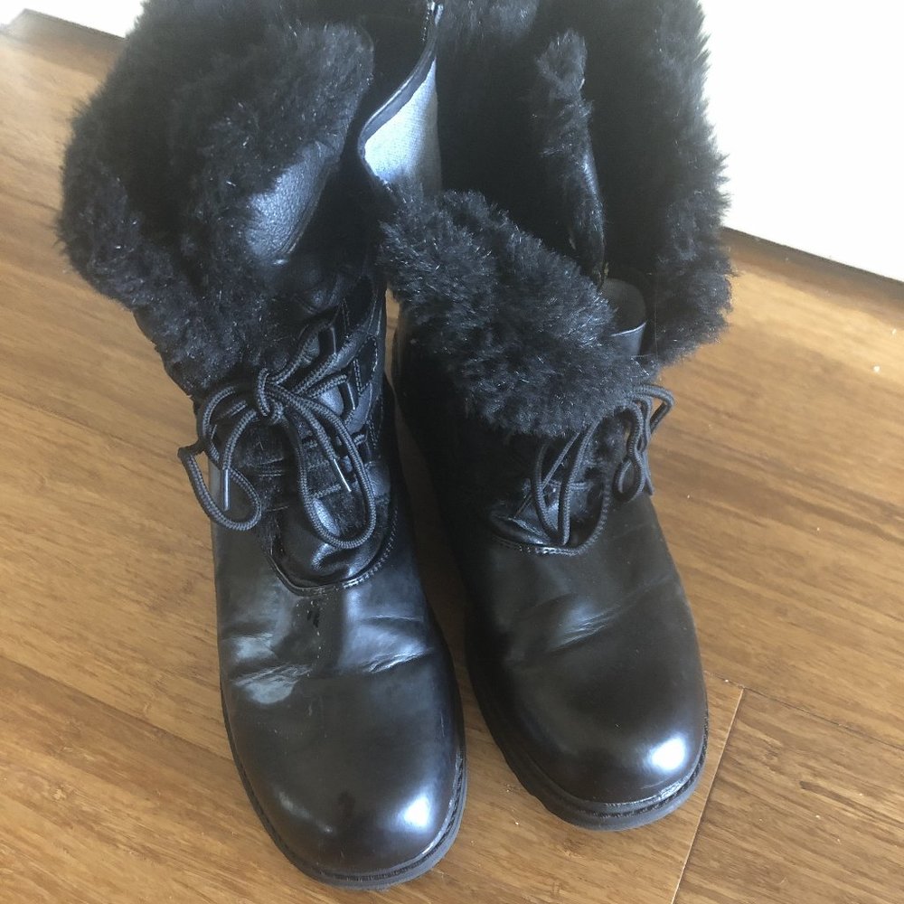 London Fog Fuzzy Snow Boots